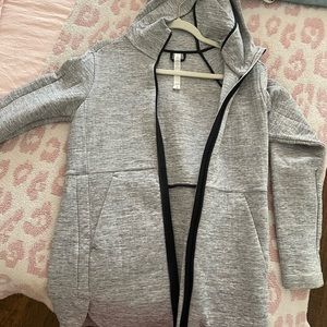 Lululemon Size 4 Jacket
